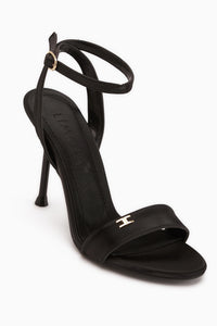 Jamila Siyah Bilekten Bağlamalı İnce Topuklu Kadın Ayakkabı