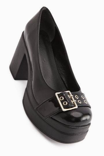 Salin Siyah Rugan Kemer Detaylı Dekolteli Topuklu Günlük Ayakkabı