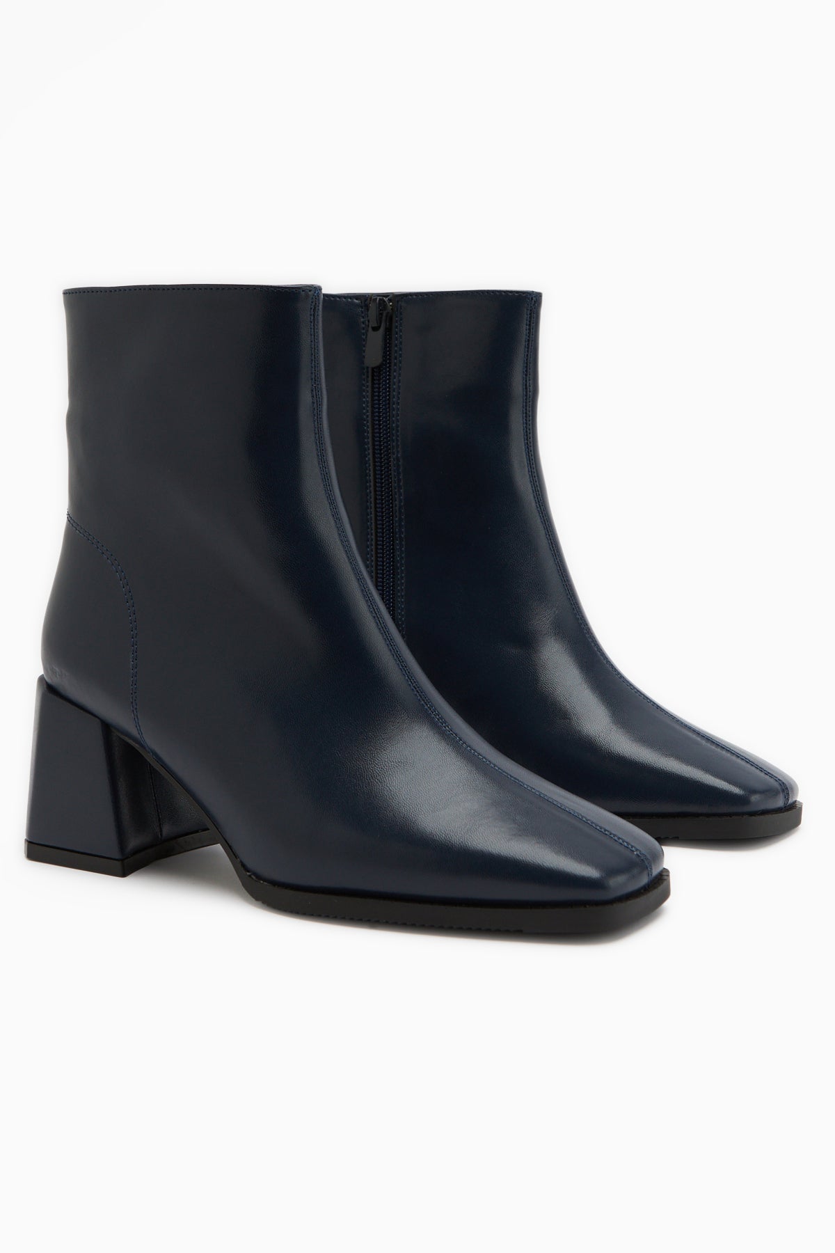 Margot Lacivert Küt Burunlu Topuklu Kadın Bot