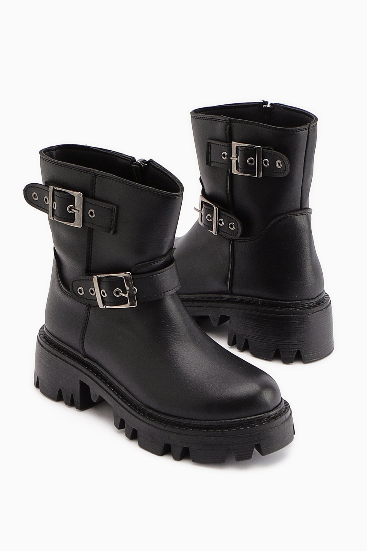 Veneta Siyah Kemer Detaylı Bot