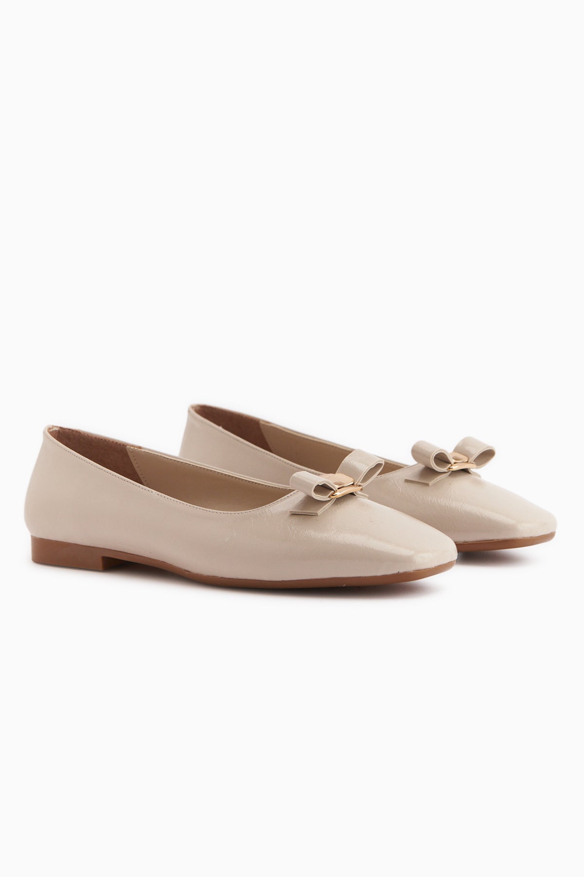 Darin Bej Fiyonk Detaylı Küt Burun Babet