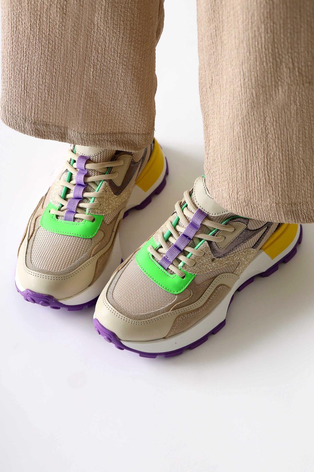 Netta Çok Renkli (Yeşil) File Detaylı Bağcıklı Sneakers