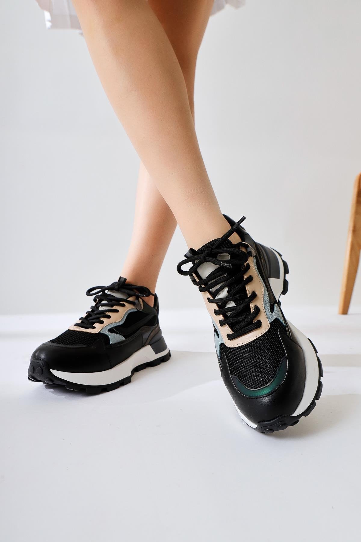 Shokat Siyah Bağcıklı Süet Yüksek Taban Sneakers
