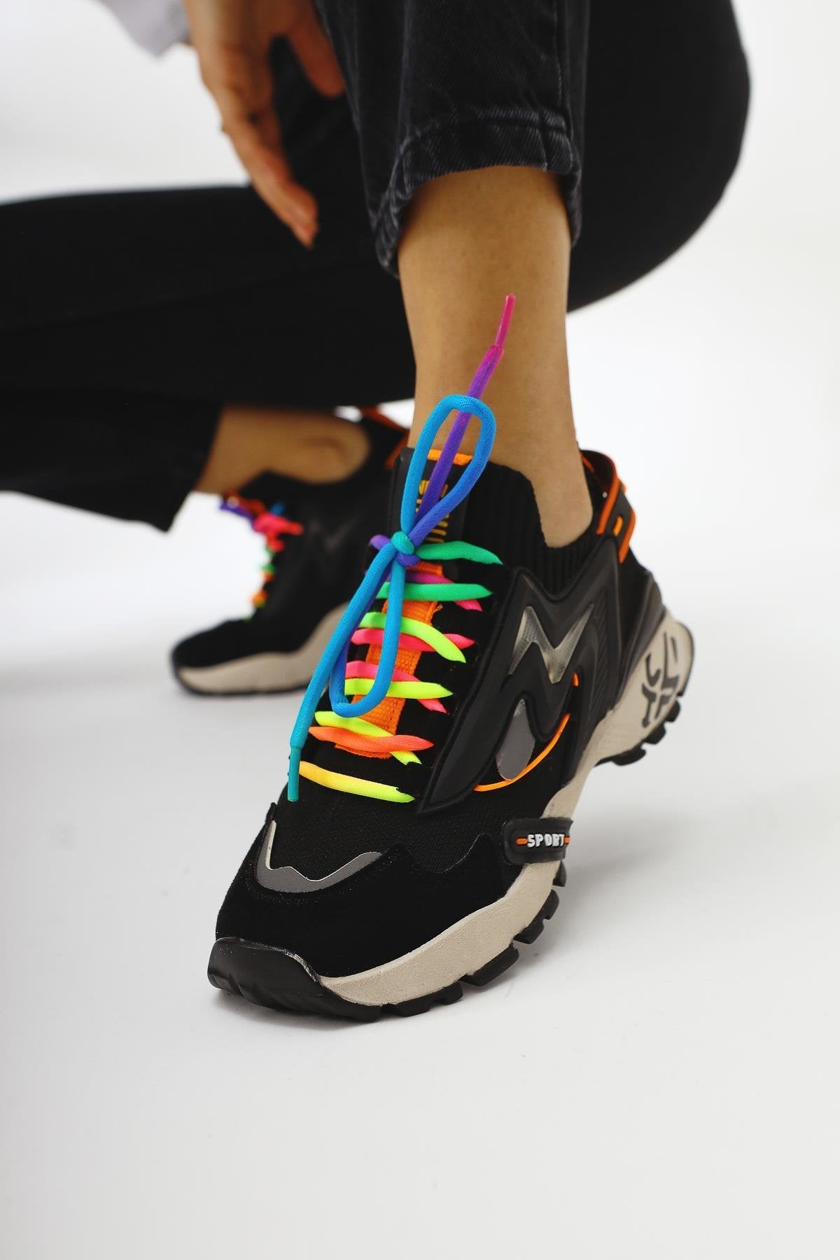 Anabell Siyah Triko Süet Detaylı Renkli Bağcıklı Kadın Sneakers