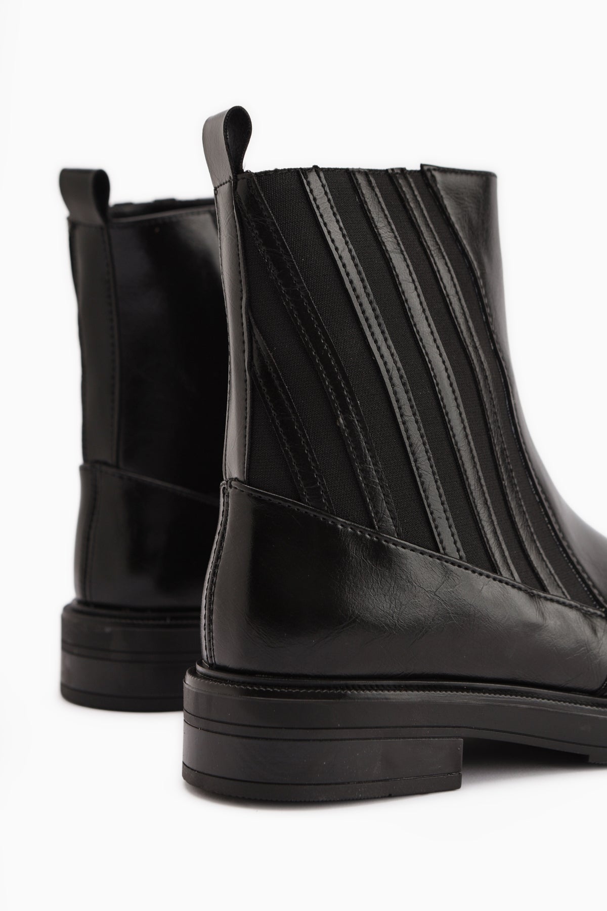 Lena Siyah Lastik Detaylı Kadın Bot