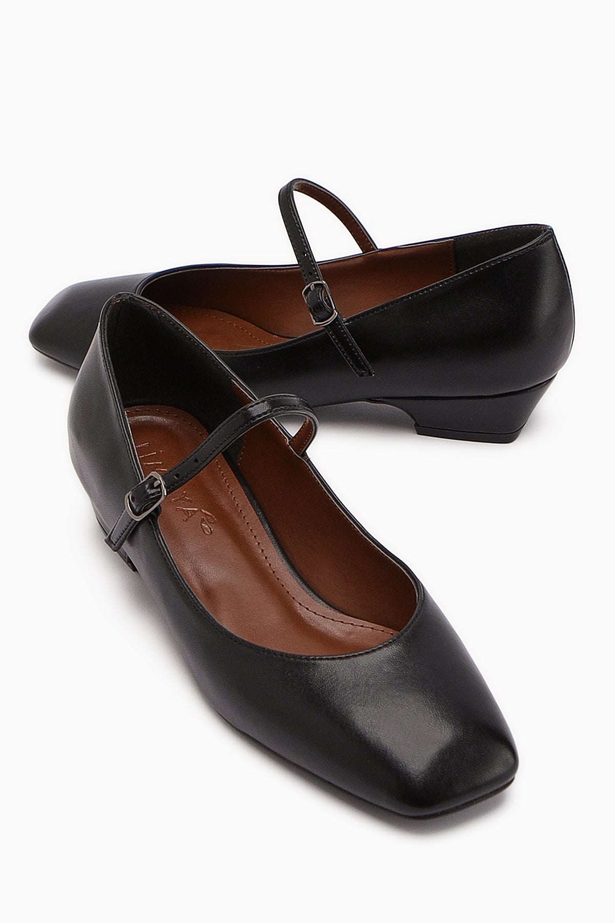Yuphin Siyah Kısa Topuklu Kemerli Kadın Topuklu Ayakkabı
