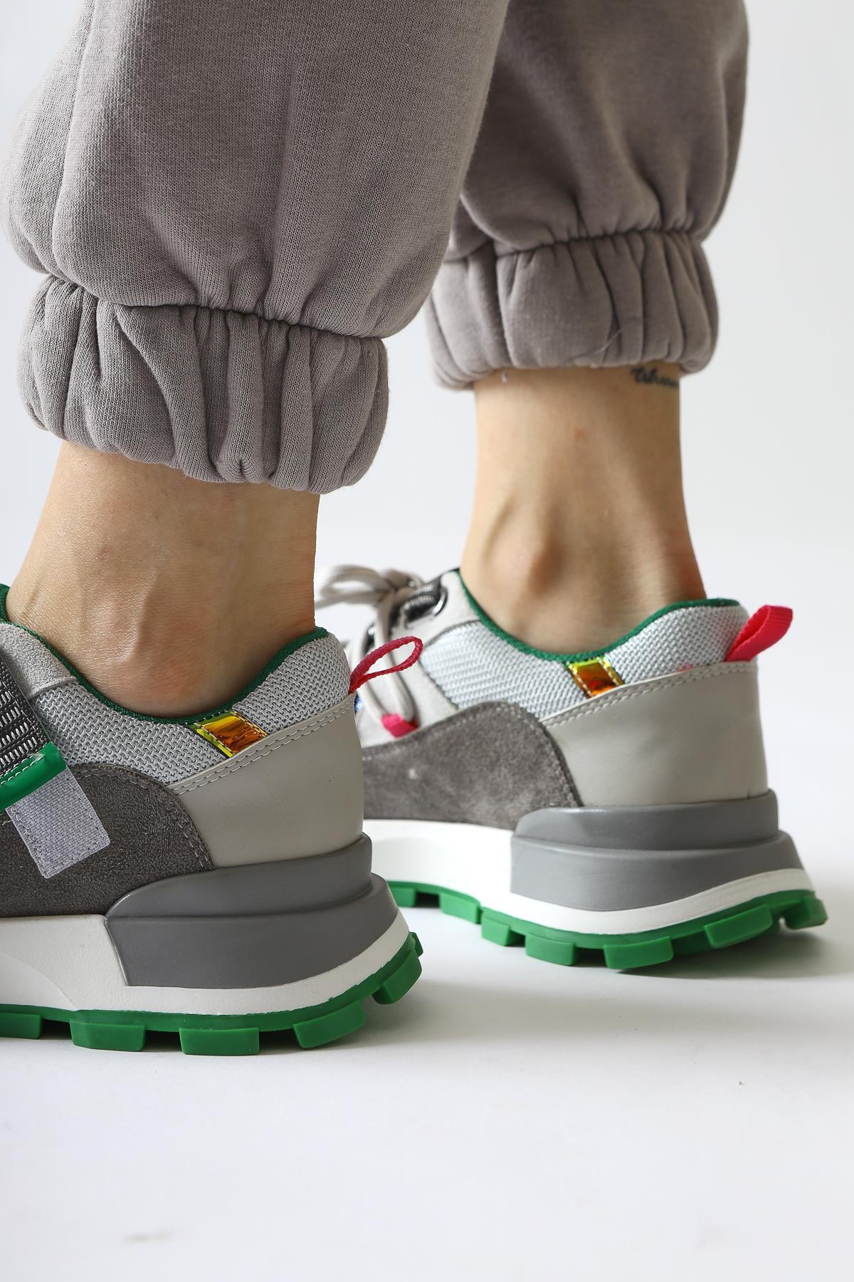 Nely Gri Asimetrik Bağcıklı Sneakers