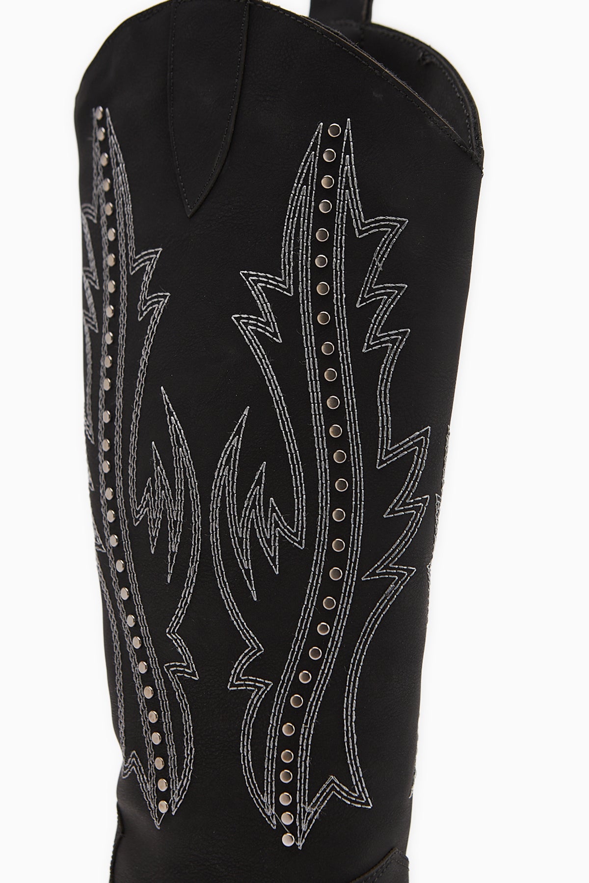Fizaro Siyah Sivri Burunlu Nakışlı Zımba Detaylı Western Çizme