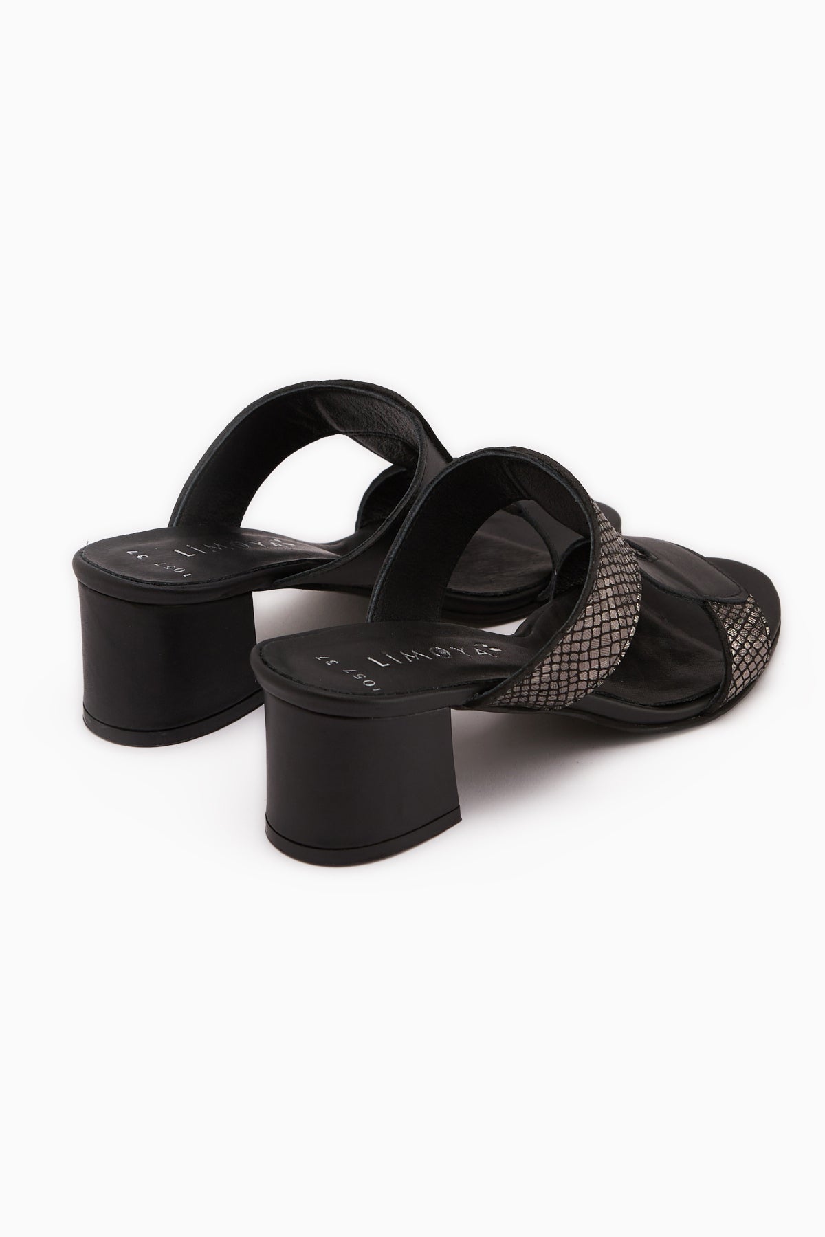 Helly Hakiki Deri Siyah Yılan Desenli Topuklu Kadın Terlik