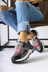 Netta Siyah File Detaylı Bağcıklı Sneakers