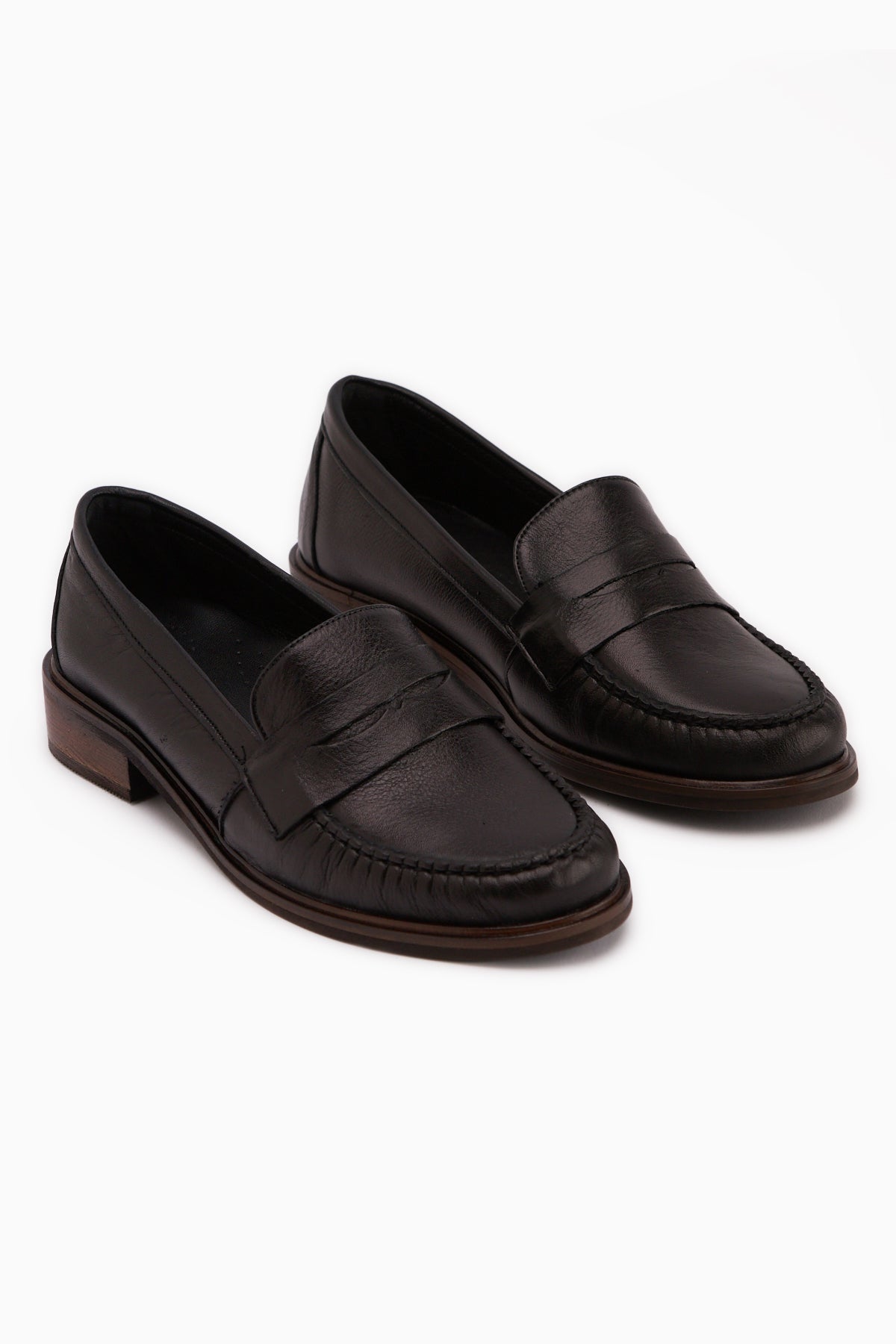Fosia Hakiki Deri Siyah Penny Loafer Kadın Ayakkabı
