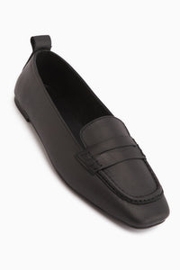 Novin Hakiki Deri Siyah Küt Burunlu Kadın Babet