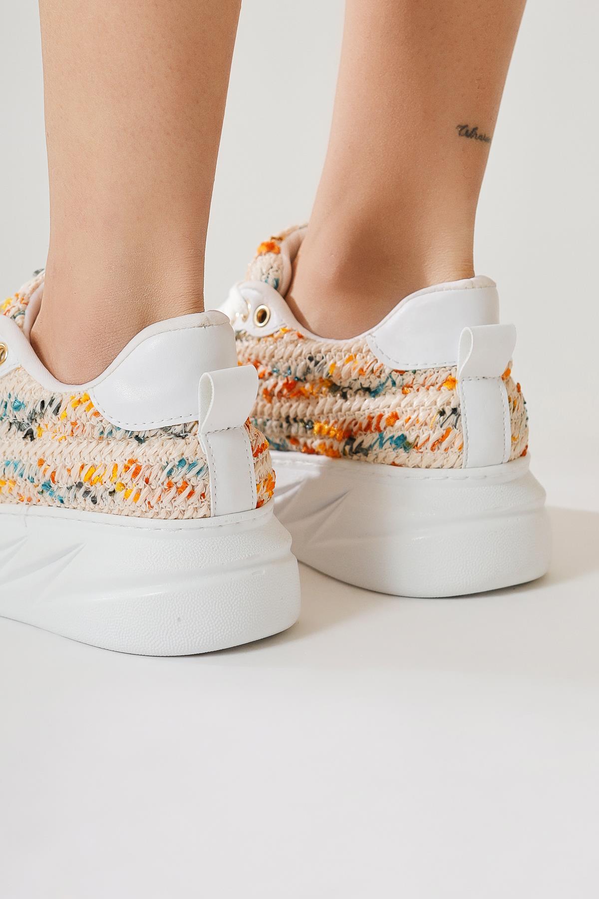 Silfa Beyaz Örgü Desenli Yüksek Taban Bağcıklı Sneakers