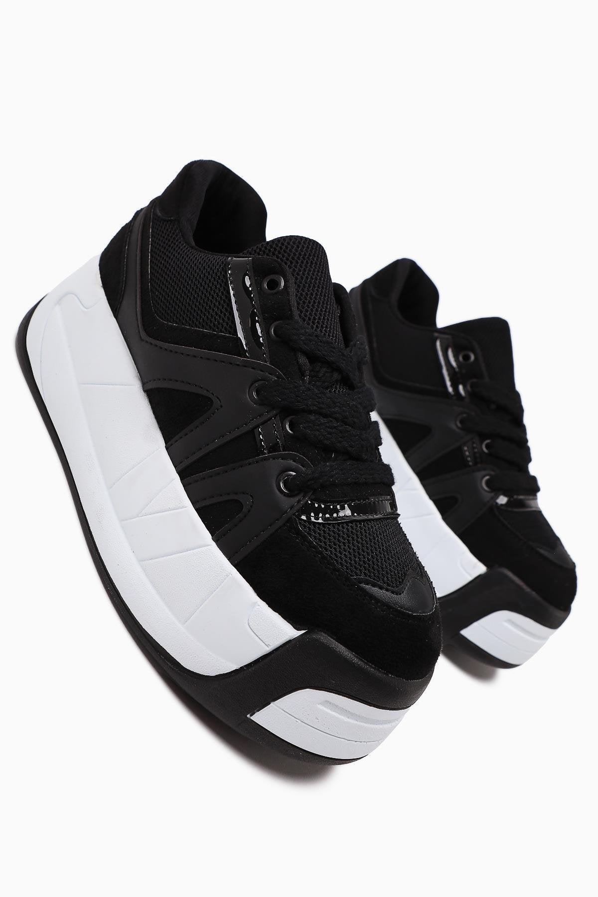 Alvi Siyah Deri Detaylı Kadın Sneakers