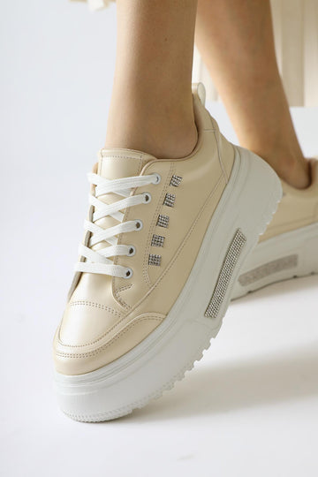 Tram Bej Kalın Tabanlı Taş Detaylı Bağcıklı Sneakers