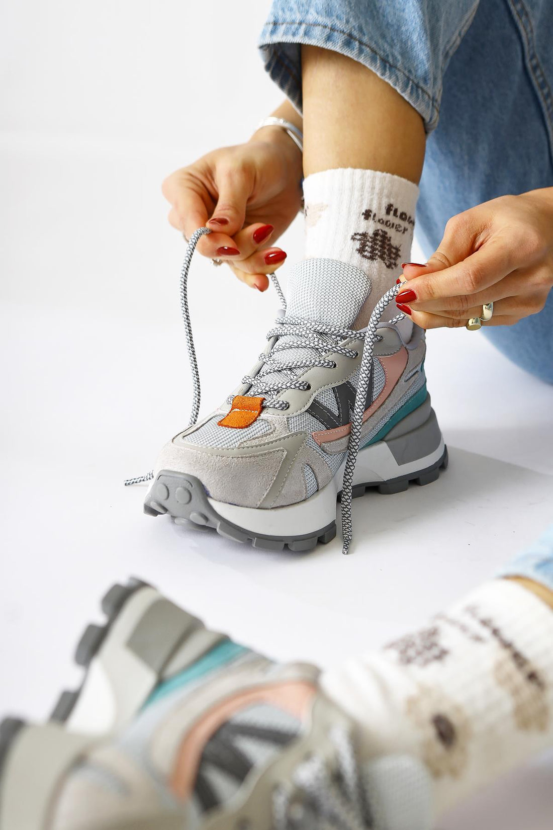 Bach Gri Süet Tekstil Detaylı Bağcıklı Kadın Sneakers