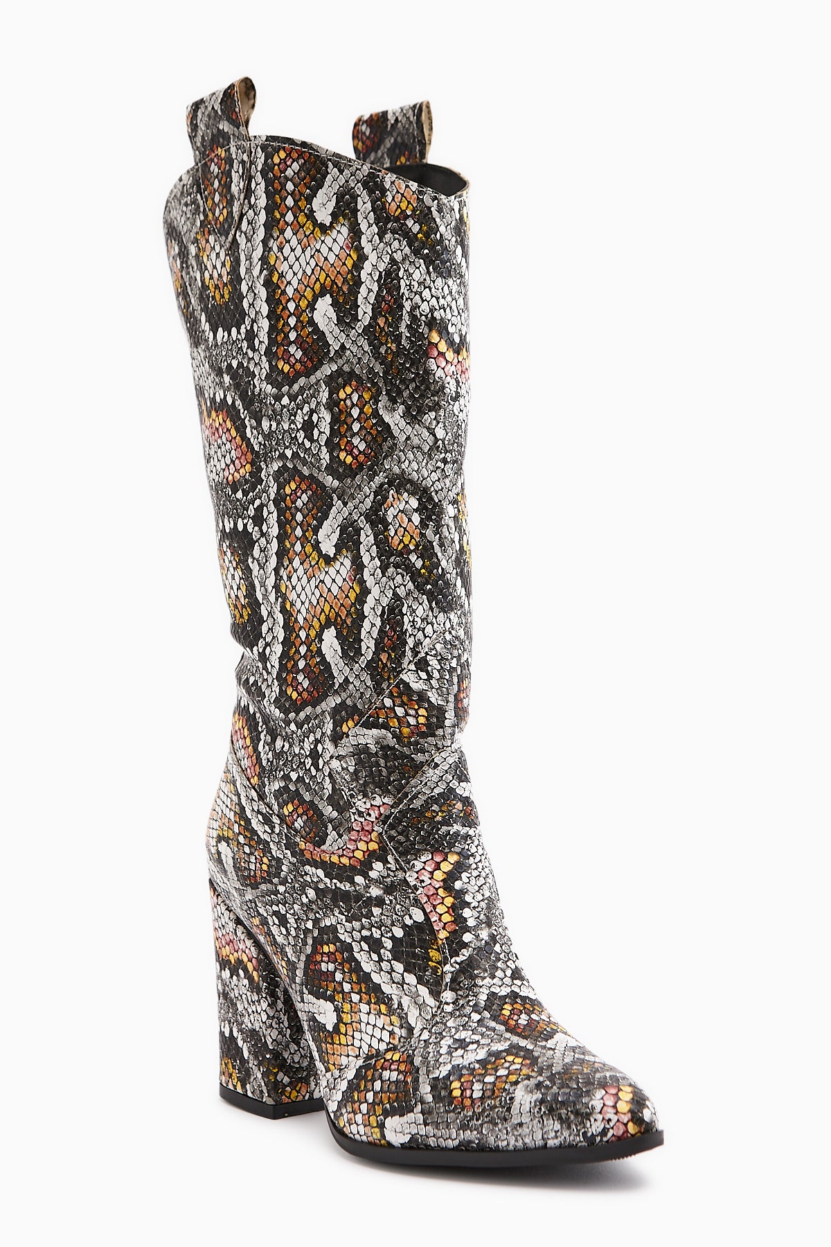 Keri Yılan Desenli Asimetrik Kesim Topuklu Kısa Çizme