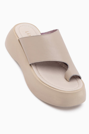 Carol Hakiki Deri Bej Parmak Arası Kadın Terlik