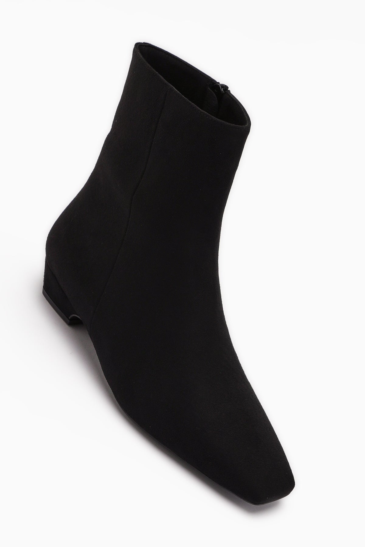 Grace Siyah Süet Kısa Topuklu Küt Burunlu Kadın Bot