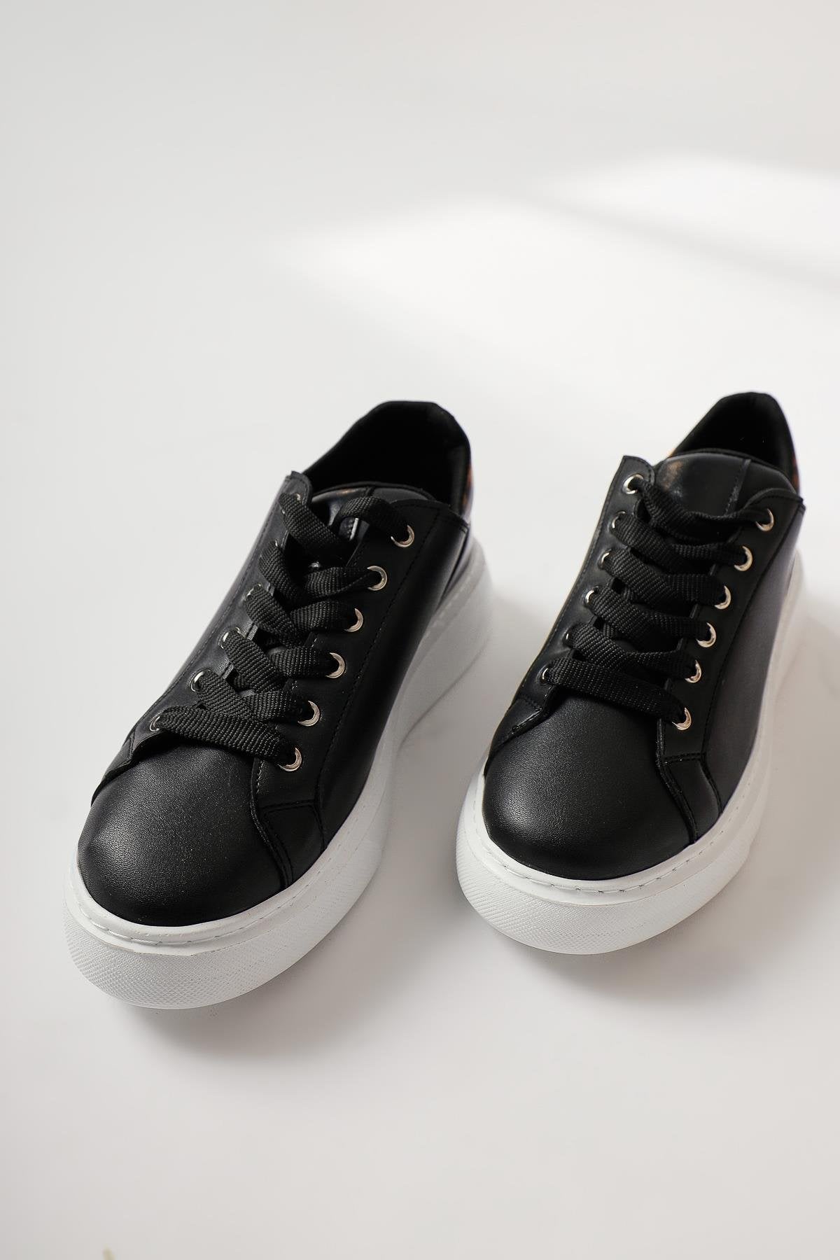 Tinka Siyah Kalın Tabanlı Leopar Detaylı Sneakers