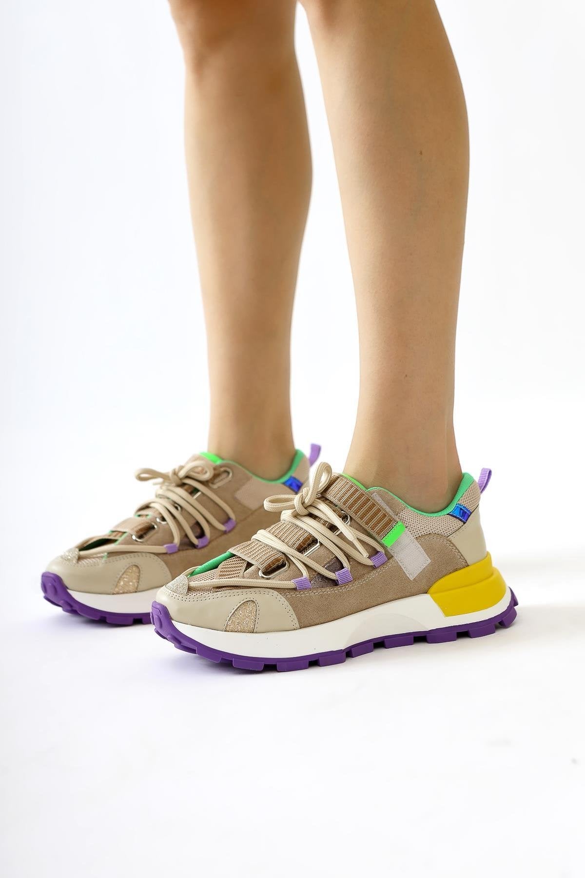 Nely Bej Asimetrik Bağcıklı Sneakers