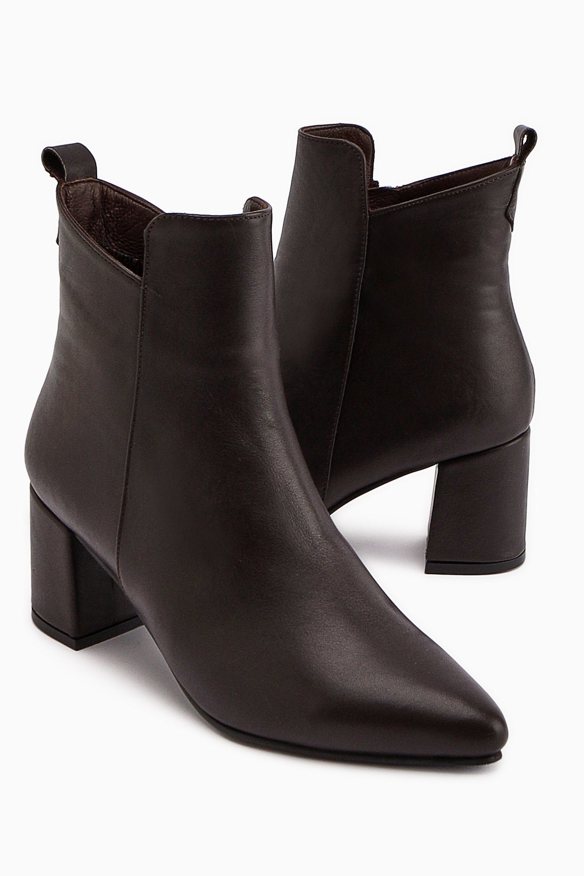 Julia Hakiki Deri Kahve Topuklu Kadın Bot