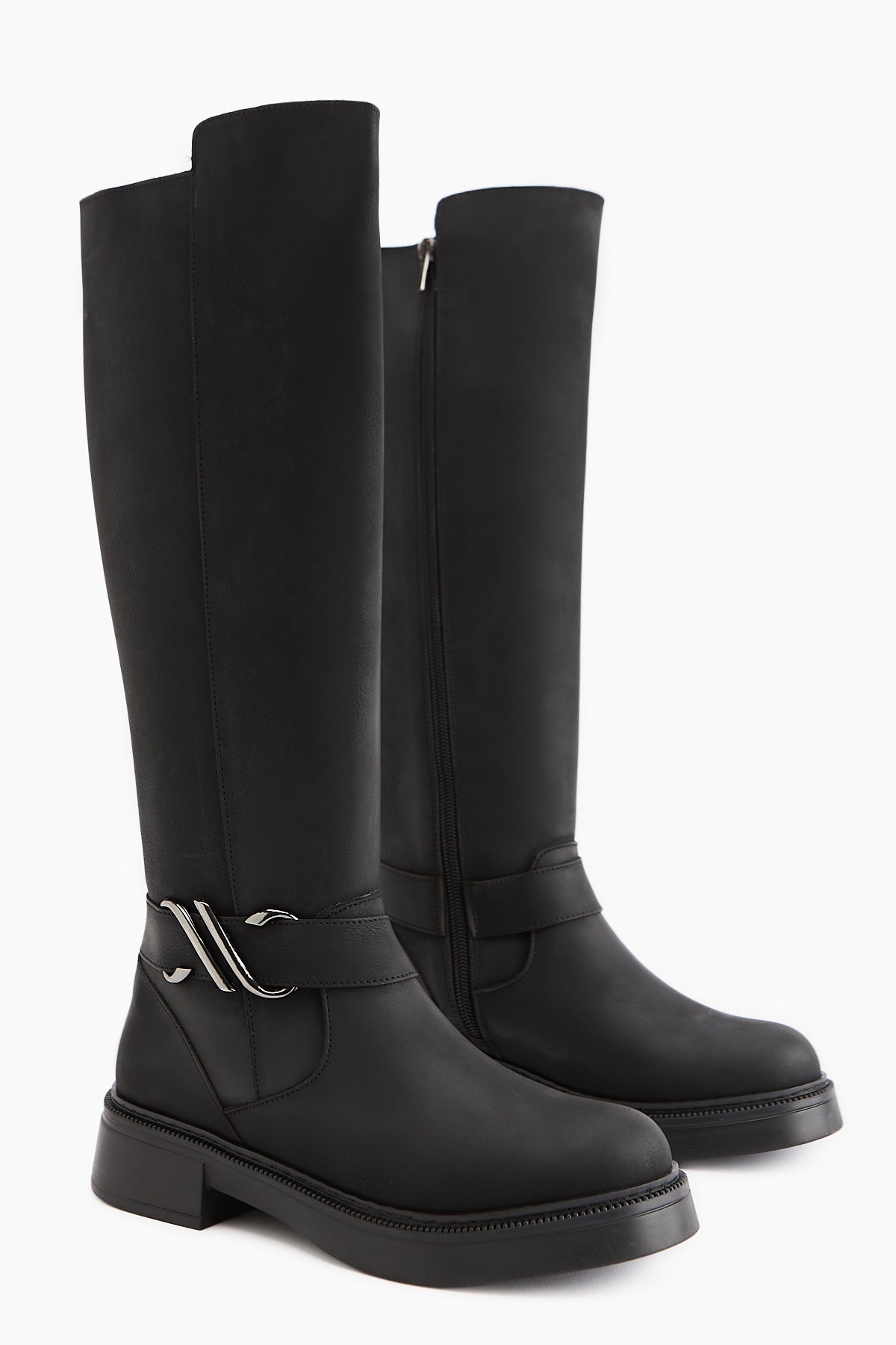 Birgita Siyah Toka Detaylı Fermuarlı Çizme