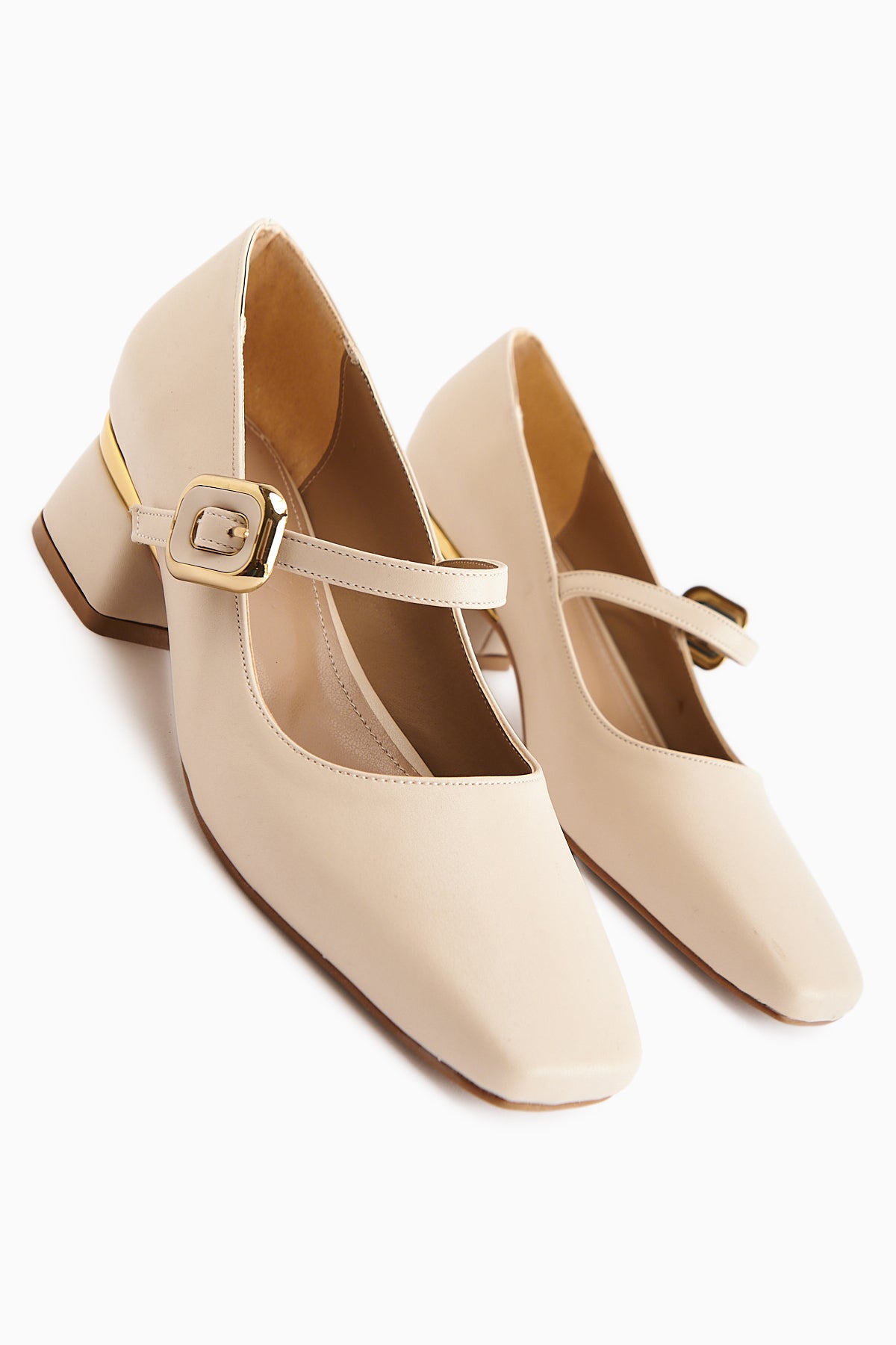 Abby Bej Küt Burunlu Toka Detaylı Günlük Ayakkabı