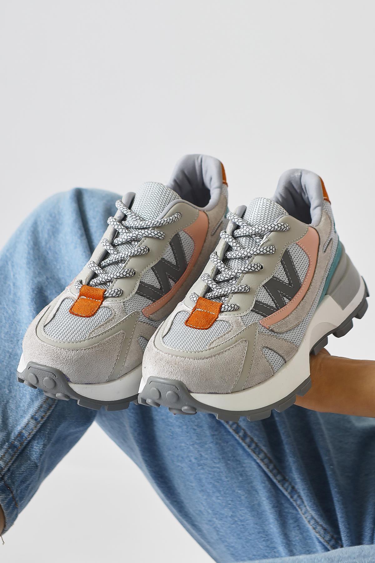 Bach Gri Süet Tekstil Detaylı Bağcıklı Kadın Sneakers