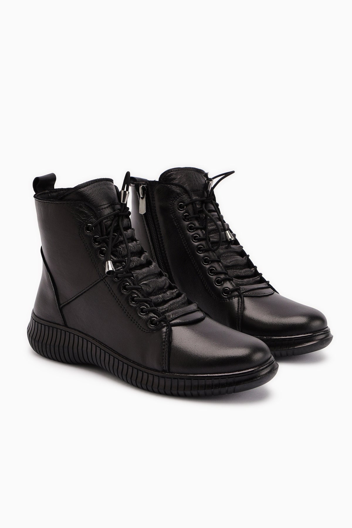 Jina Hakiki Deri Siyah Bağcıklı Kadın Bot