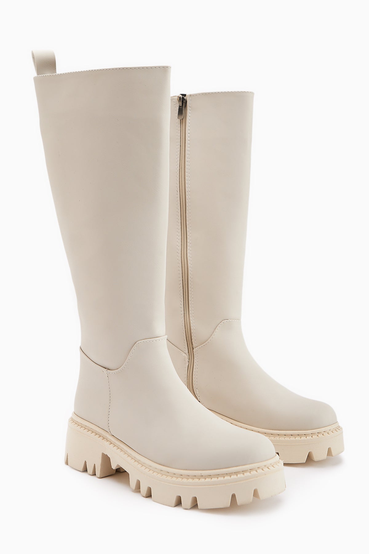Escada Bej Kalın Tabanlı Fermuarlı Çizme