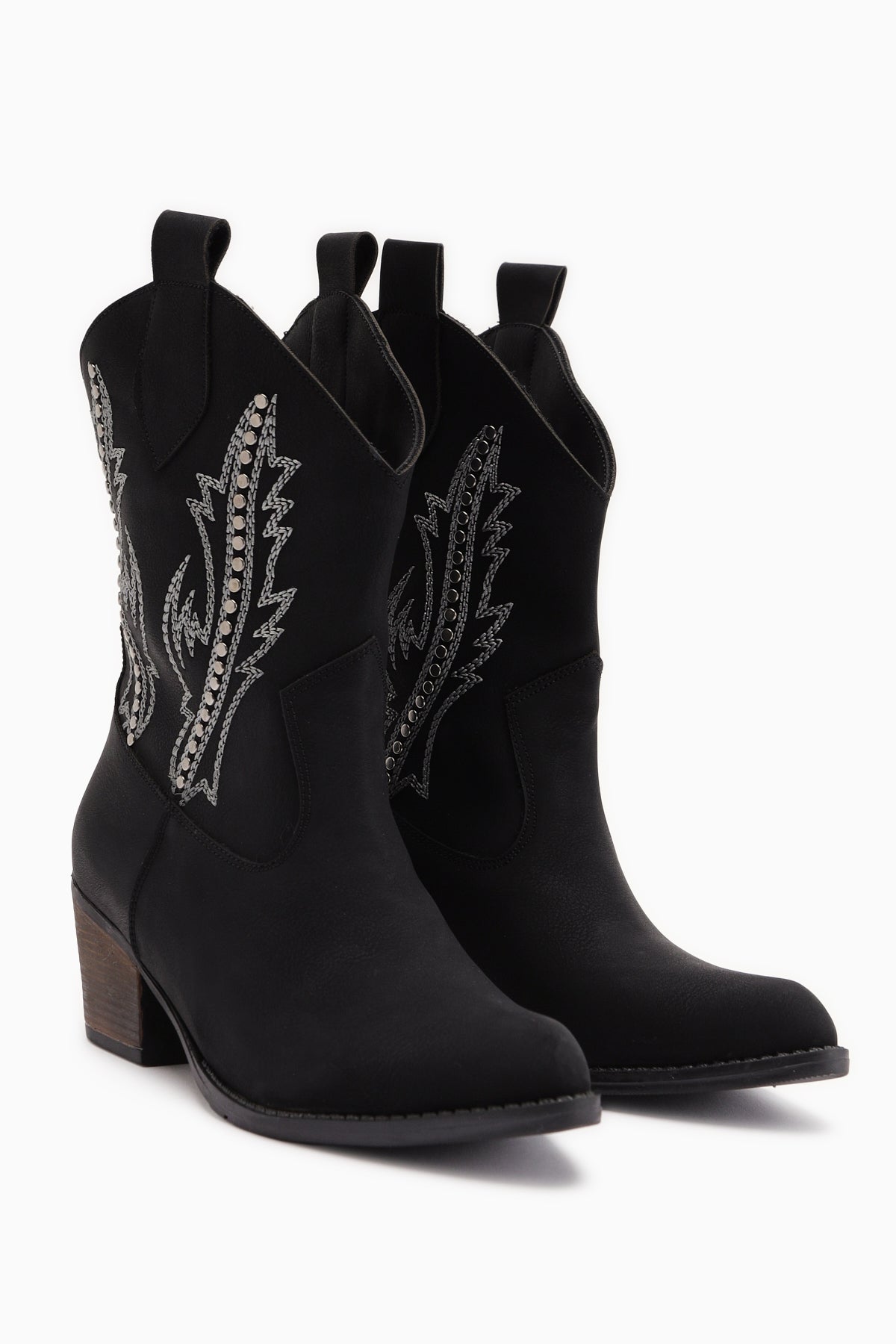 Fiza Siyah Sivri Burunlu Nakışlı Zımba Detaylı Western Bot