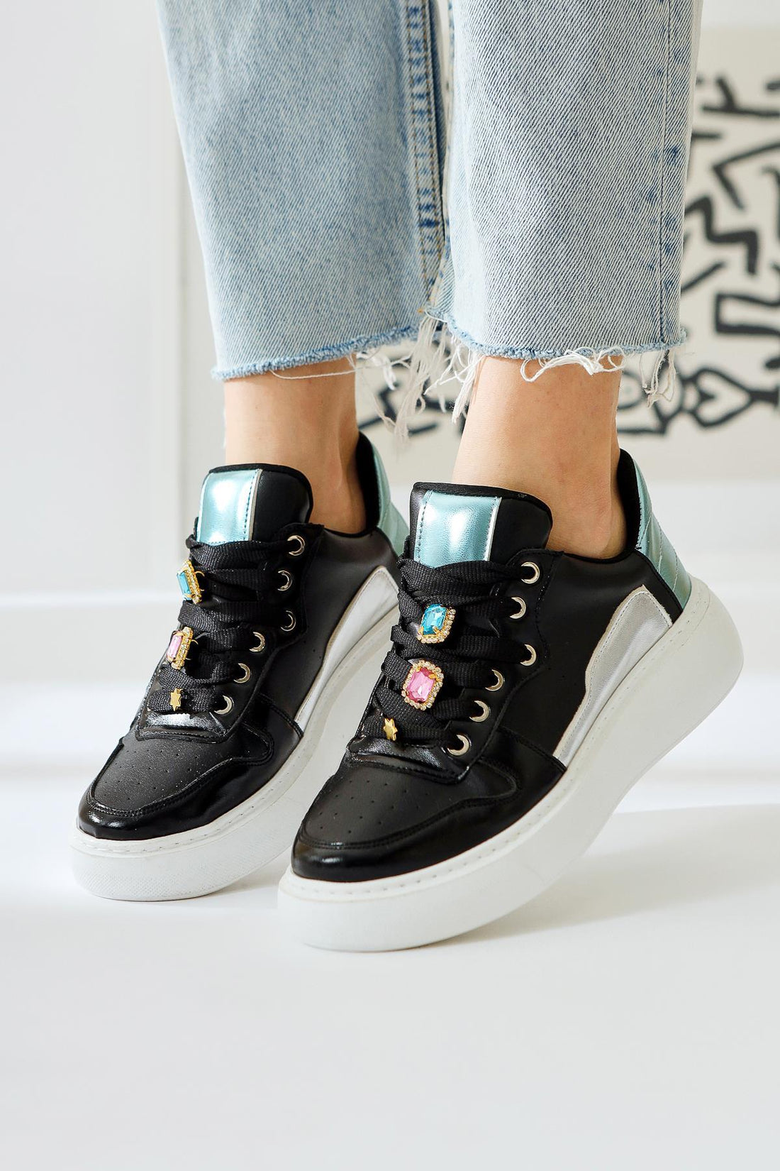 Deena Siyah Kalın Tabanlı Taş Detaylı Sneakers