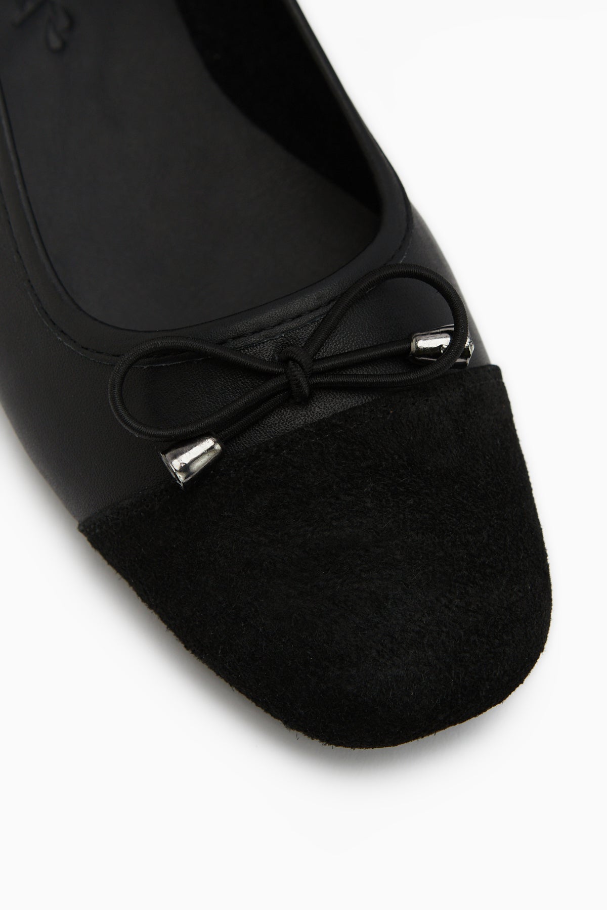 Anjela Hakiki Deri Siyah Fiyonk Detaylı Kadın Babet Ayakkabı