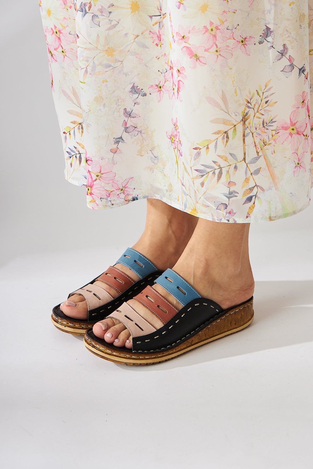 Hakiki Deri Joelle Siyah Comfort Lazer Kesim Terlik