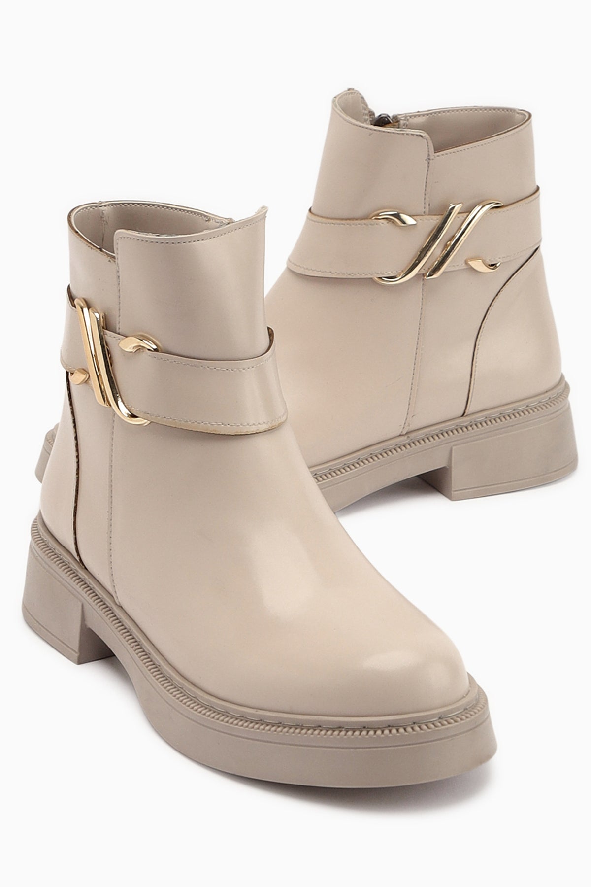 Birta Bej Toka Detaylı Oval Burunlu Bot