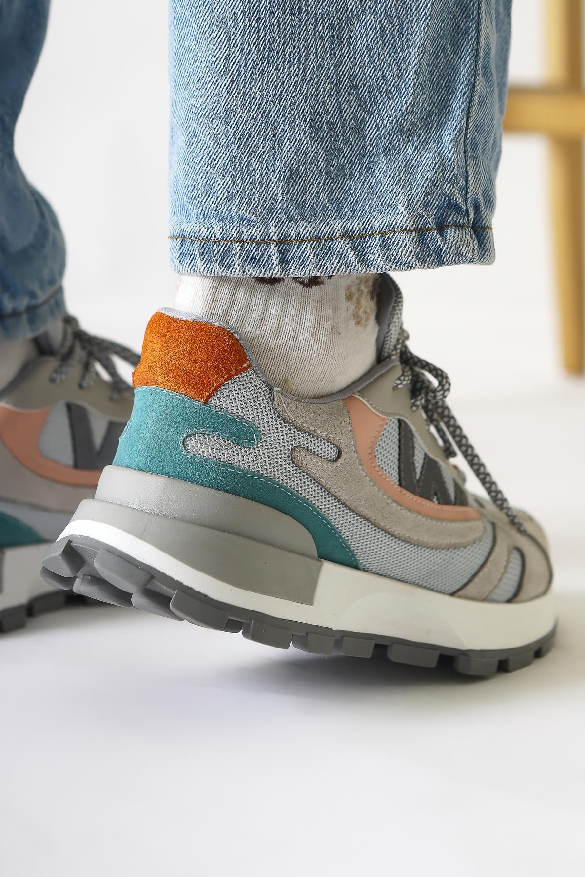 Bach Gri Süet Tekstil Detaylı Bağcıklı Kadın Sneakers
