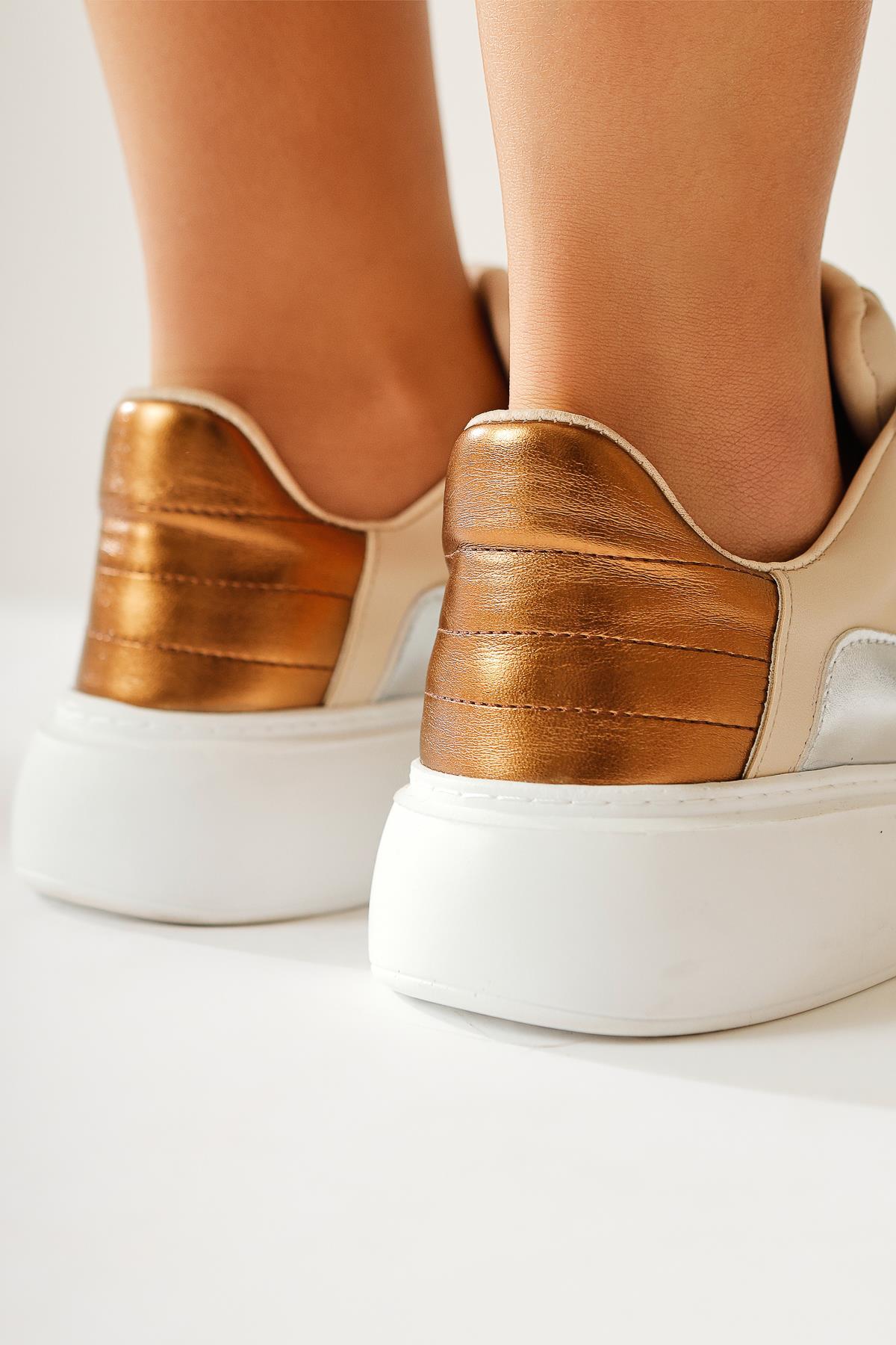 Deena Krem Kalın Tabanlı Taş Detaylı Sneakers