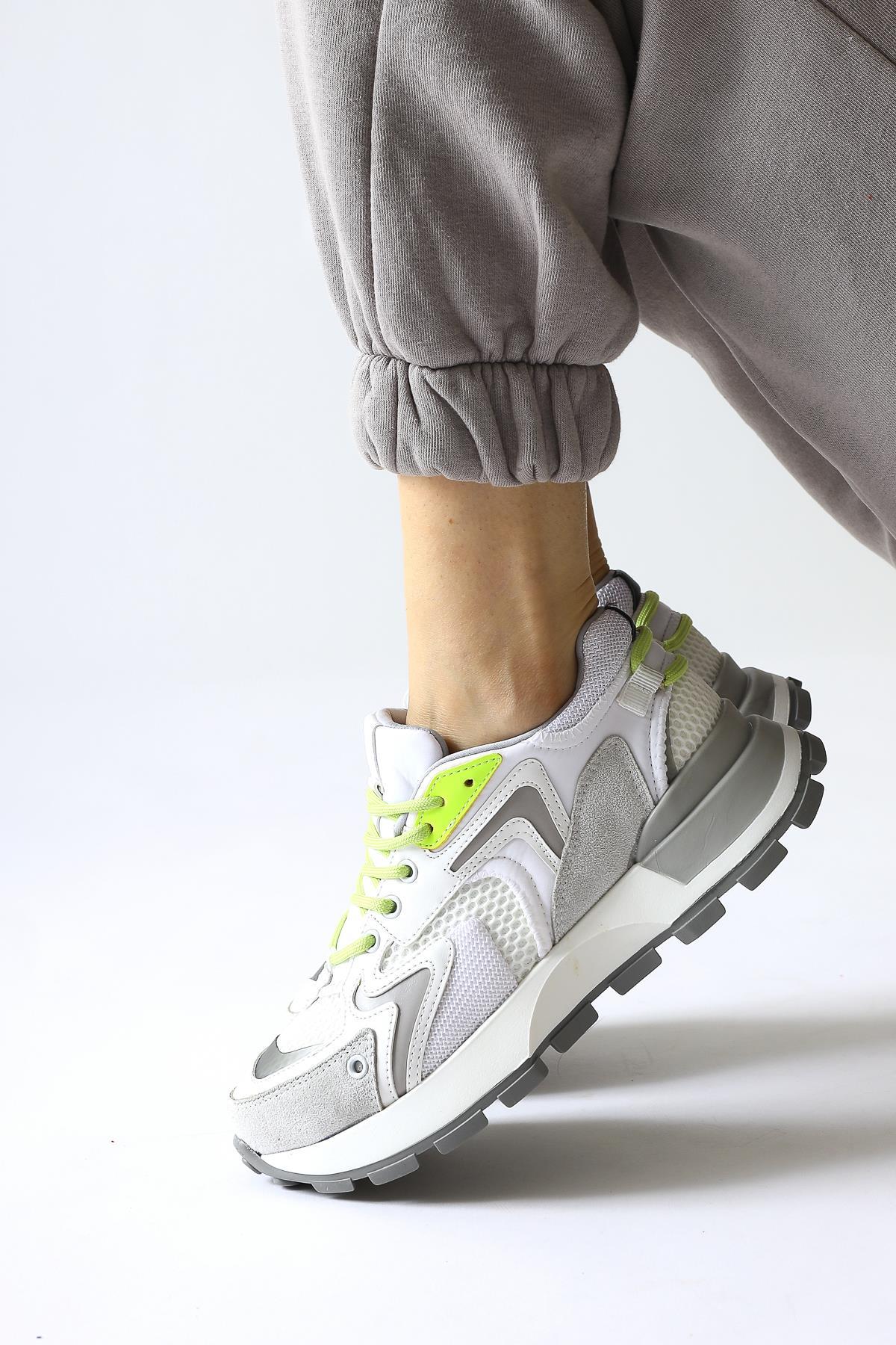 Onella Beyaz Süet Detaylı Bağcıklı Sneakers