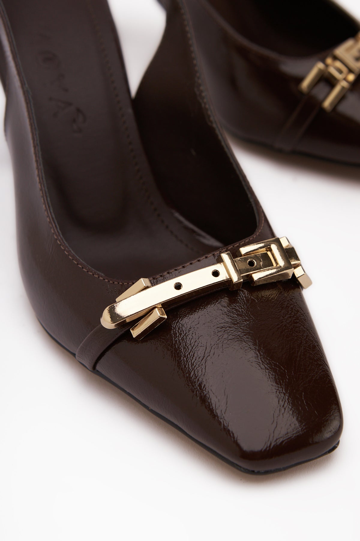 Hanaa Kahve Tokalı Düz Burunlu Kadın Topuklu Ayakkabı