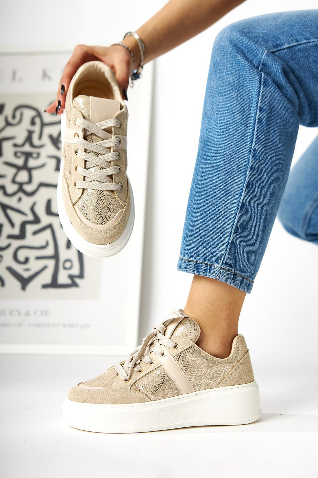 Julissa Bej Süet Parlak Desenli Kalın Taban Kadın Sneakers