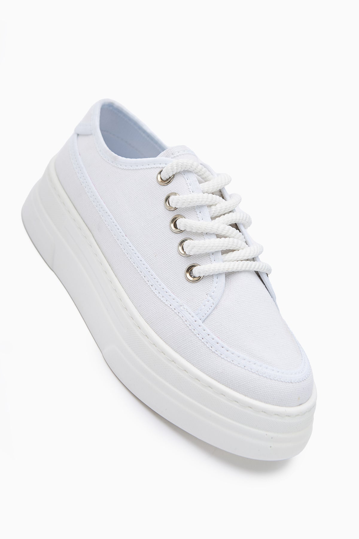 Sassa Beyaz Yüksek Tabanlı Bağcıklı Kadın Sneaker