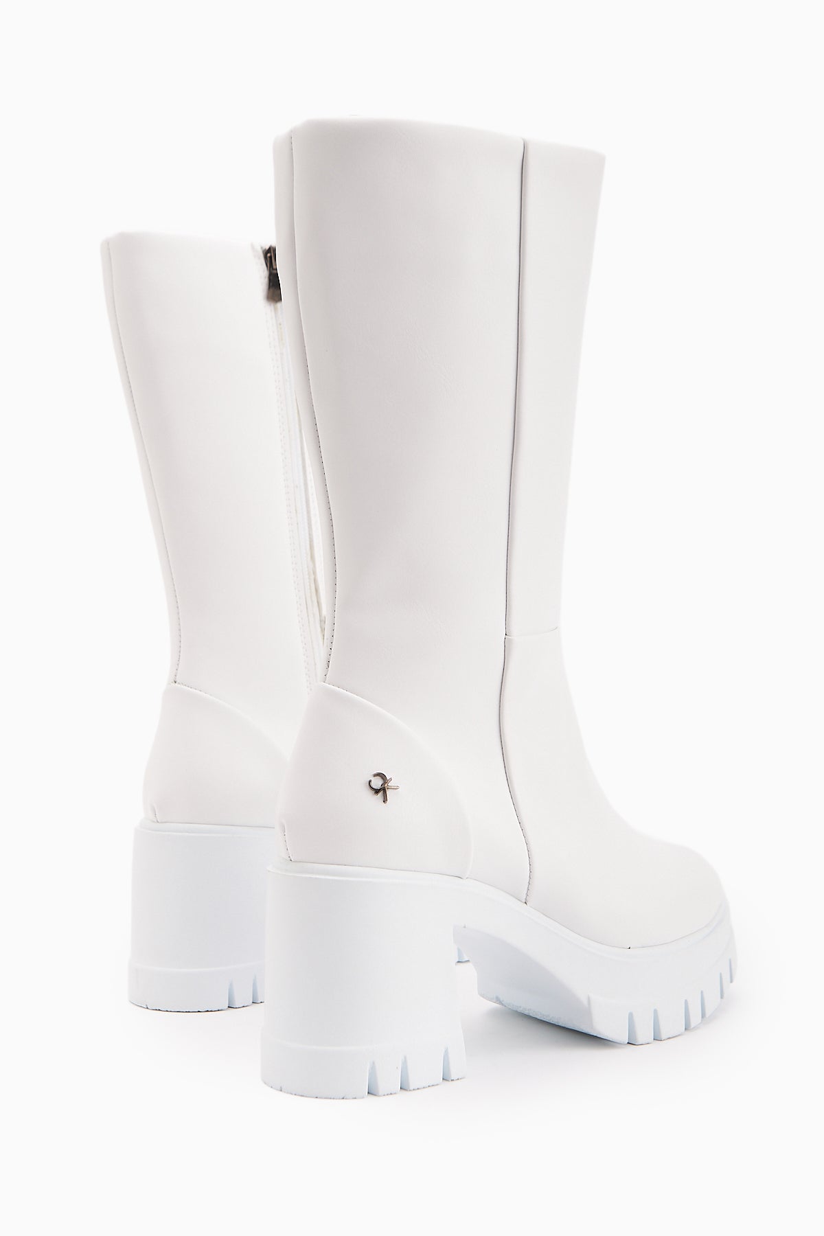 Chelsie Beyaz Yüksek Topuklu Platformlu Kısa Çizme
