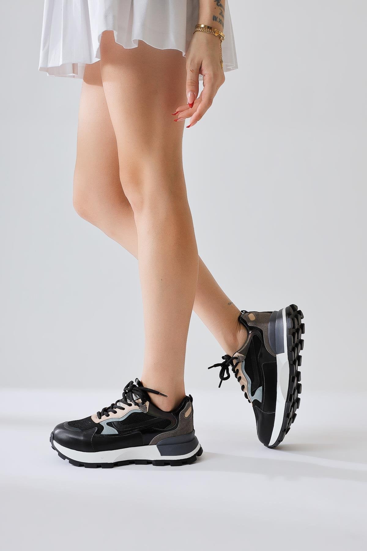 Shokat Siyah Bağcıklı Süet Yüksek Taban Sneakers