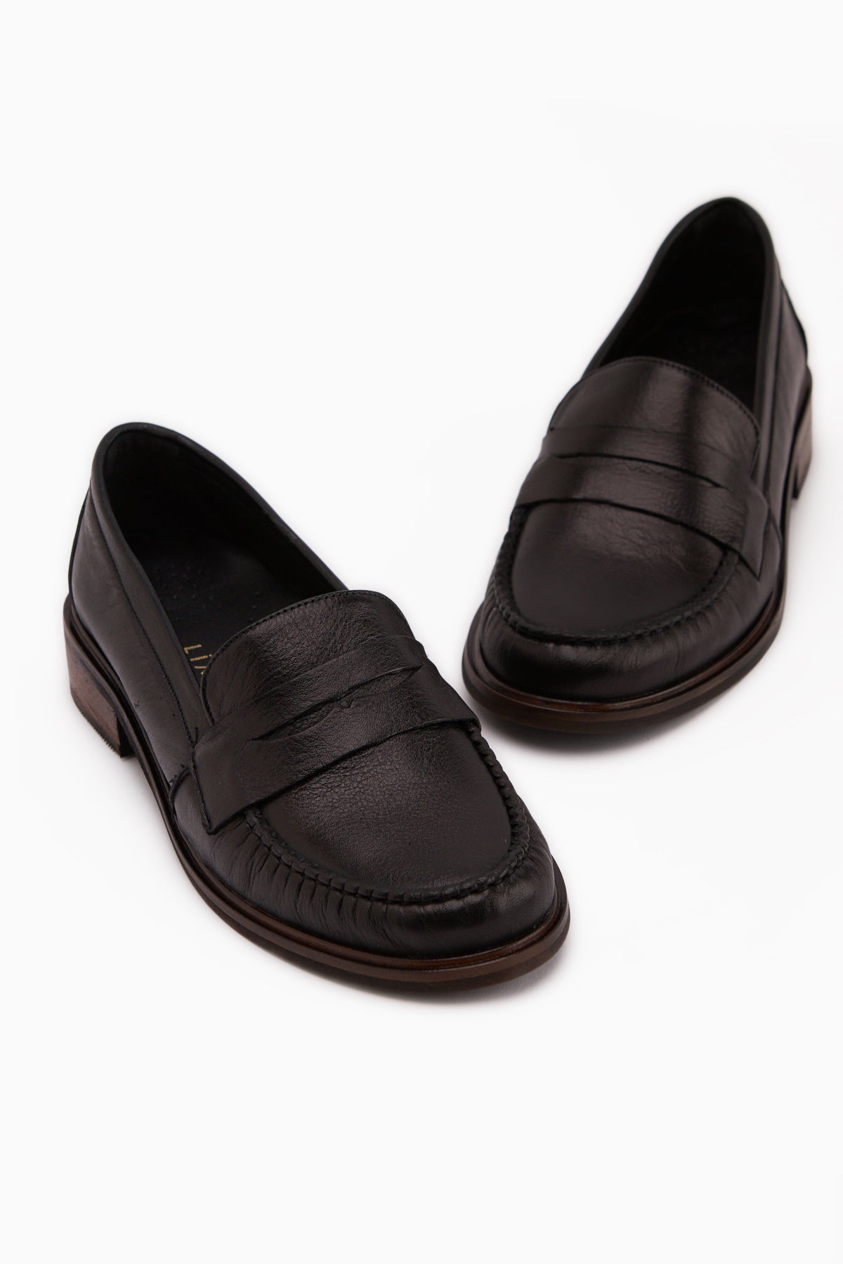 Fosia Hakiki Deri Siyah Penny Loafer Kadın Ayakkabı