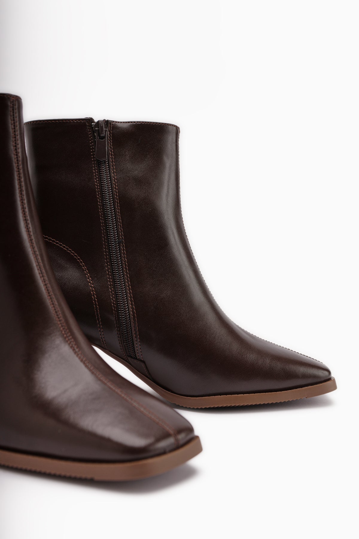 Margot Kahve Küt Burunlu Topuklu Kadın Bot