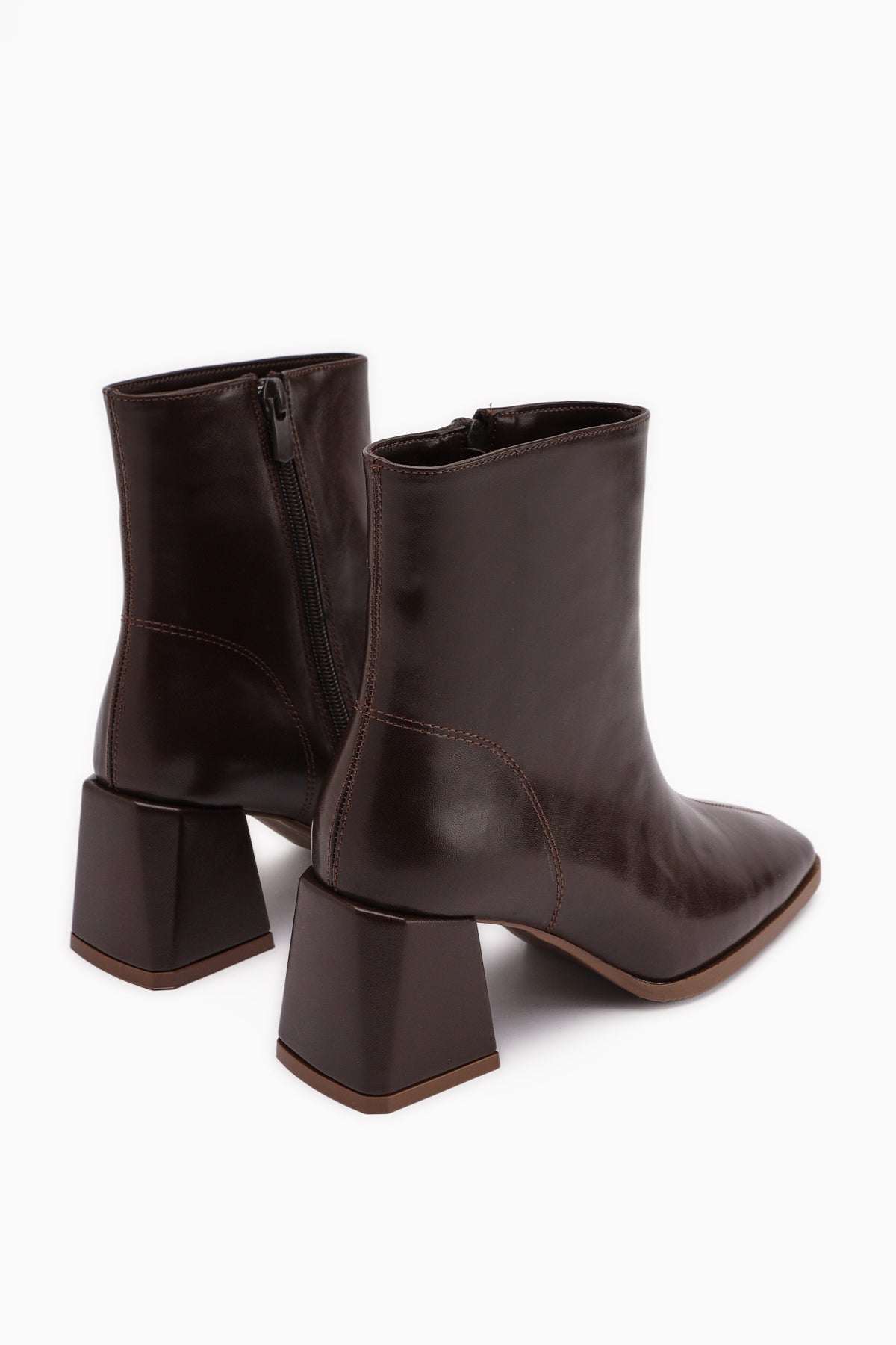 Margot Kahve Küt Burunlu Topuklu Kadın Bot