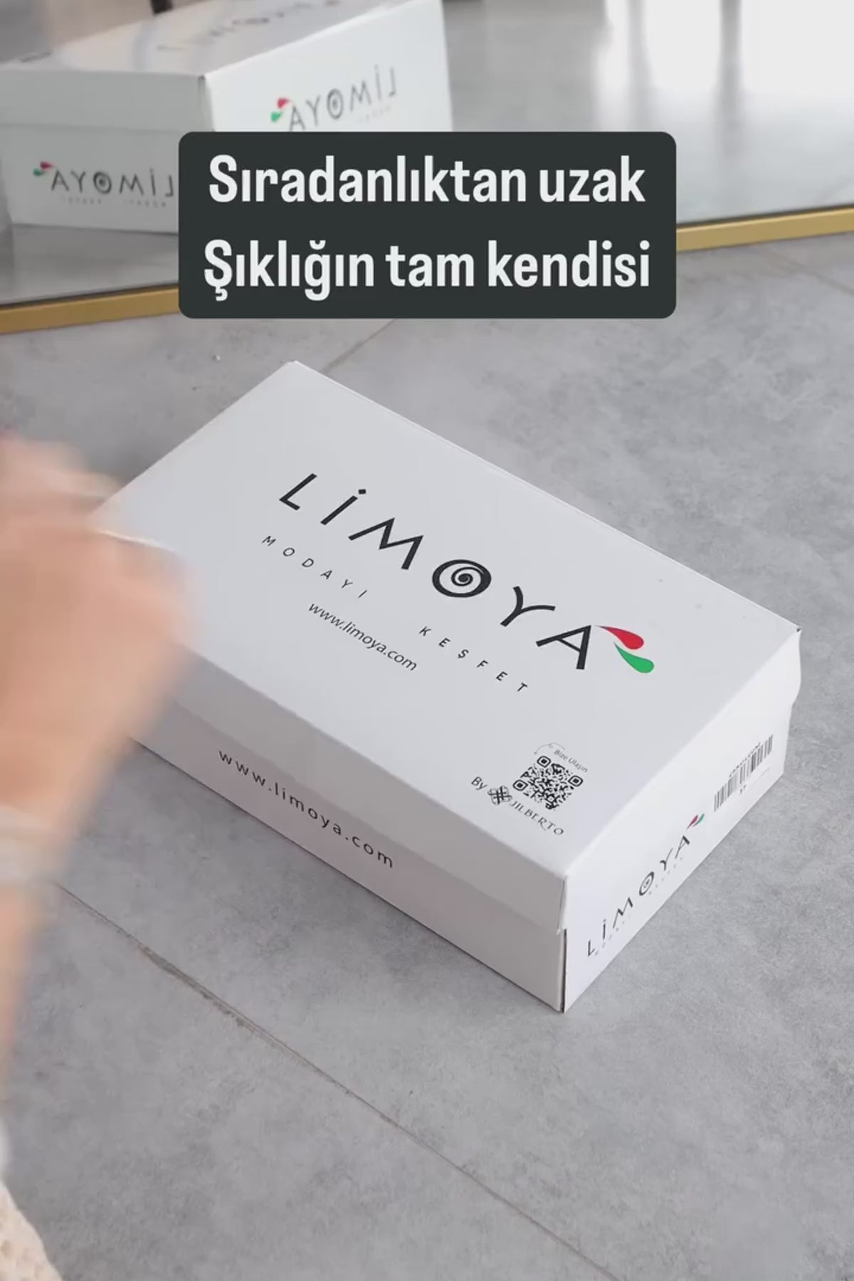Hina Siyah Örgü Detaylı Kısa Topuklu Kadın Sandalet