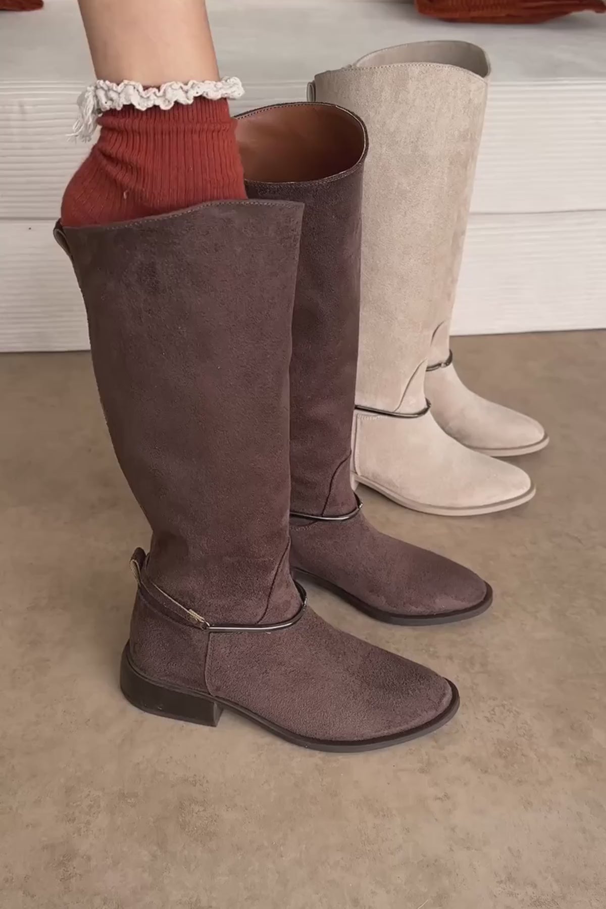Zeina Kahve Süet Tokalı Kadın Çizme