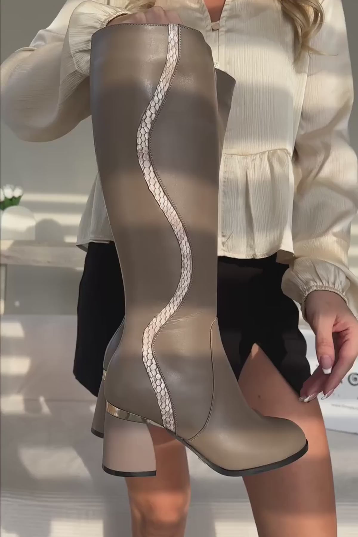 Kaylin Hakiki Deri Vizon Yılan Desenli Detaylı Kadın Topuklu Çizme